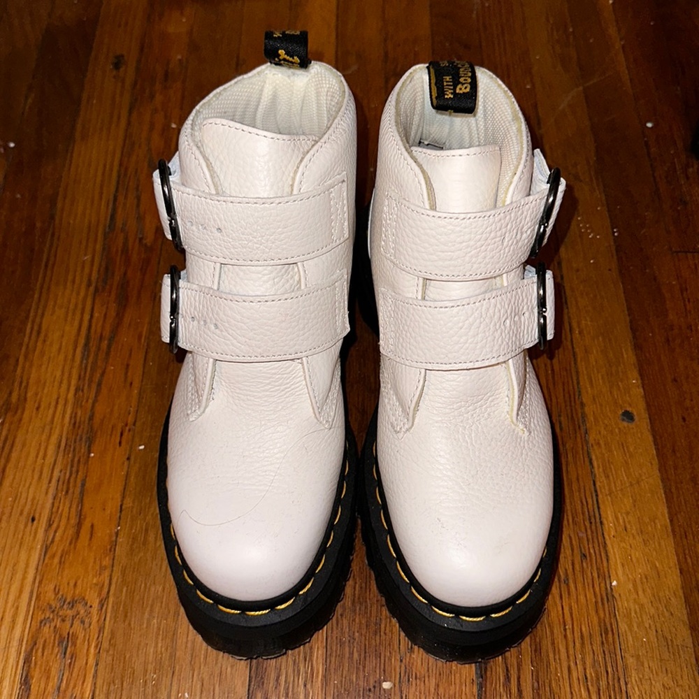 White Dr Martens with platform. Size 8. Never worn